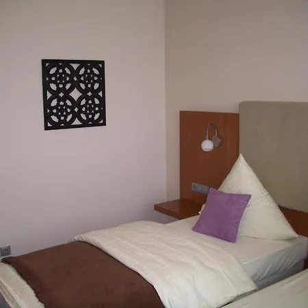 卡利泰希尔波尔特施泰因酒店 酒店